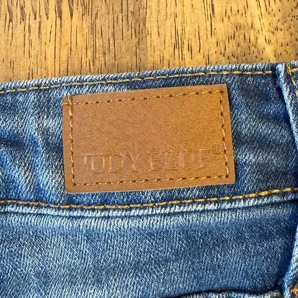 Judy Blue Denim Shorts Midi Distressed Raw Hem Los Angeles Women’s Size 28 - Picture 9 of 9